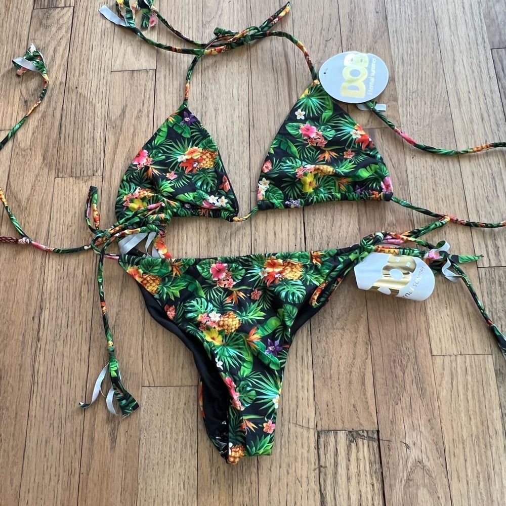 Tropical print scrunch butt bikini
